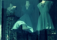 SARI sukienki.Still005.jpg